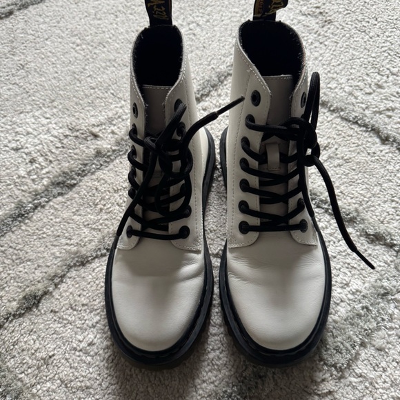 Dr. MARTENS Luana White Leather Combat Boots lace up 6 - Picture 9 of 9